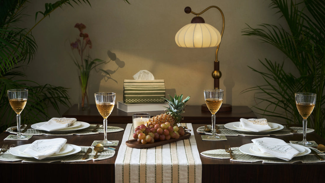 How to Style Table: Everyday, Festive & Intimate Table Setting