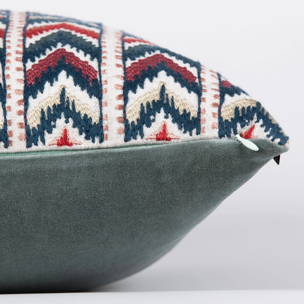 Teer Chenille Emb Cushion
