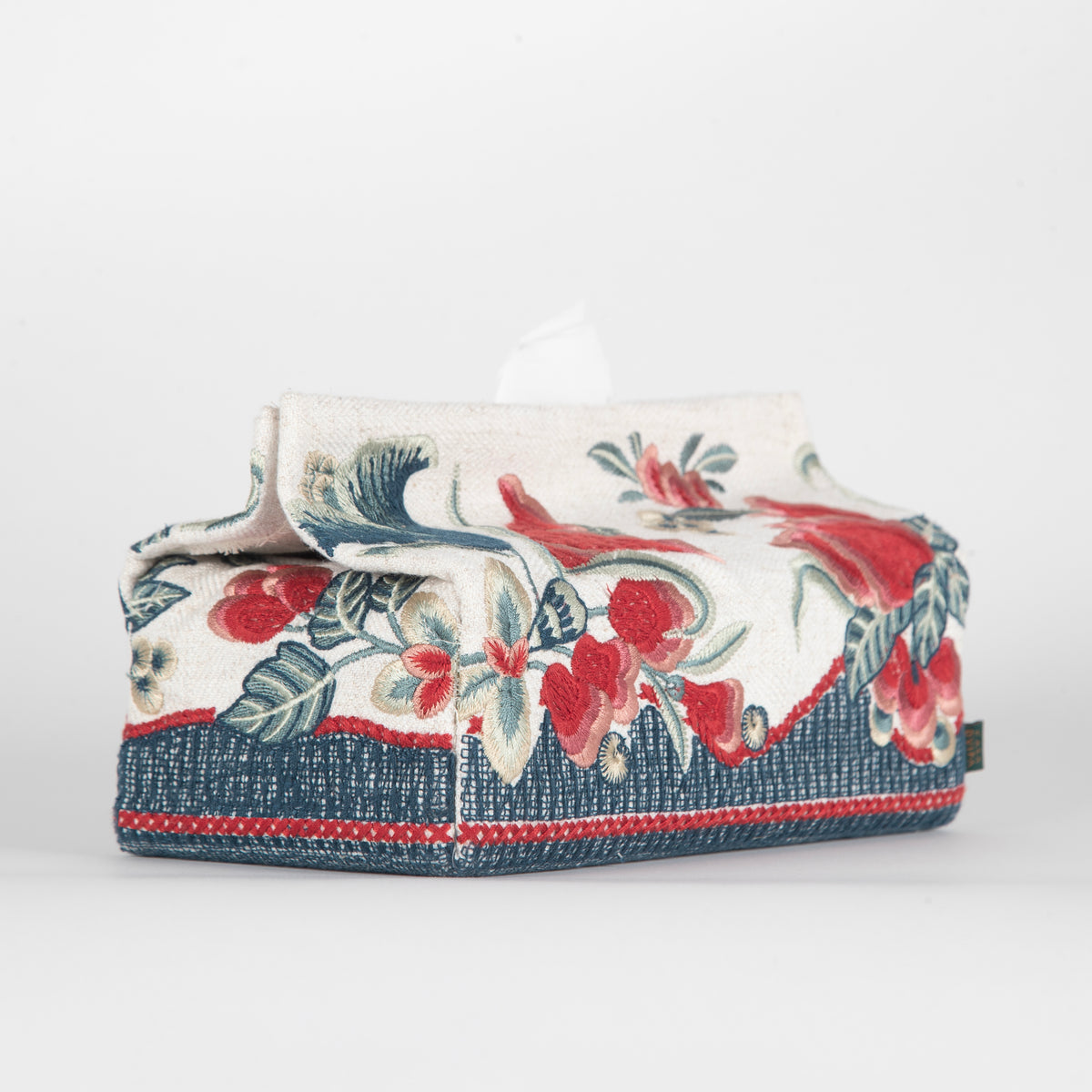 Scarlet Flora Embroidered Tissue Box 9*4