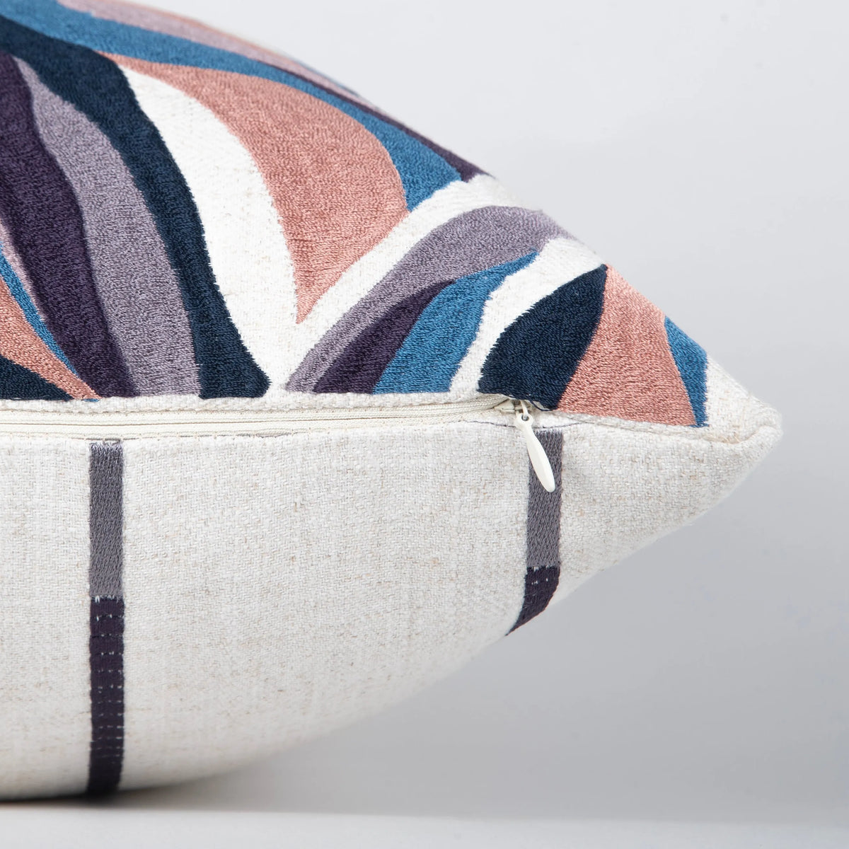 Echoed Ridgeline Cushion