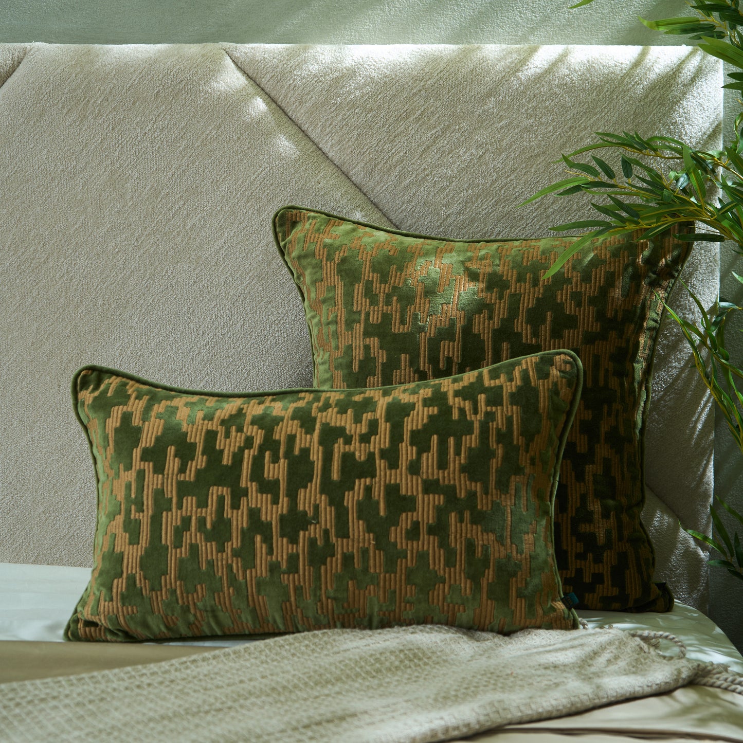Cedar Grove Textured Lumbar Cushion